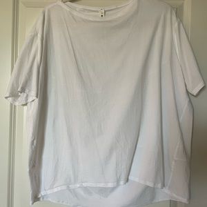 NWOT Lululemon Back-in-Action Short-Sleeve